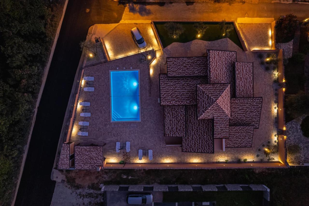 Apartments Marancin 乌马格 外观 照片